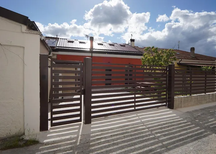 Emmahouse Carla Apartment